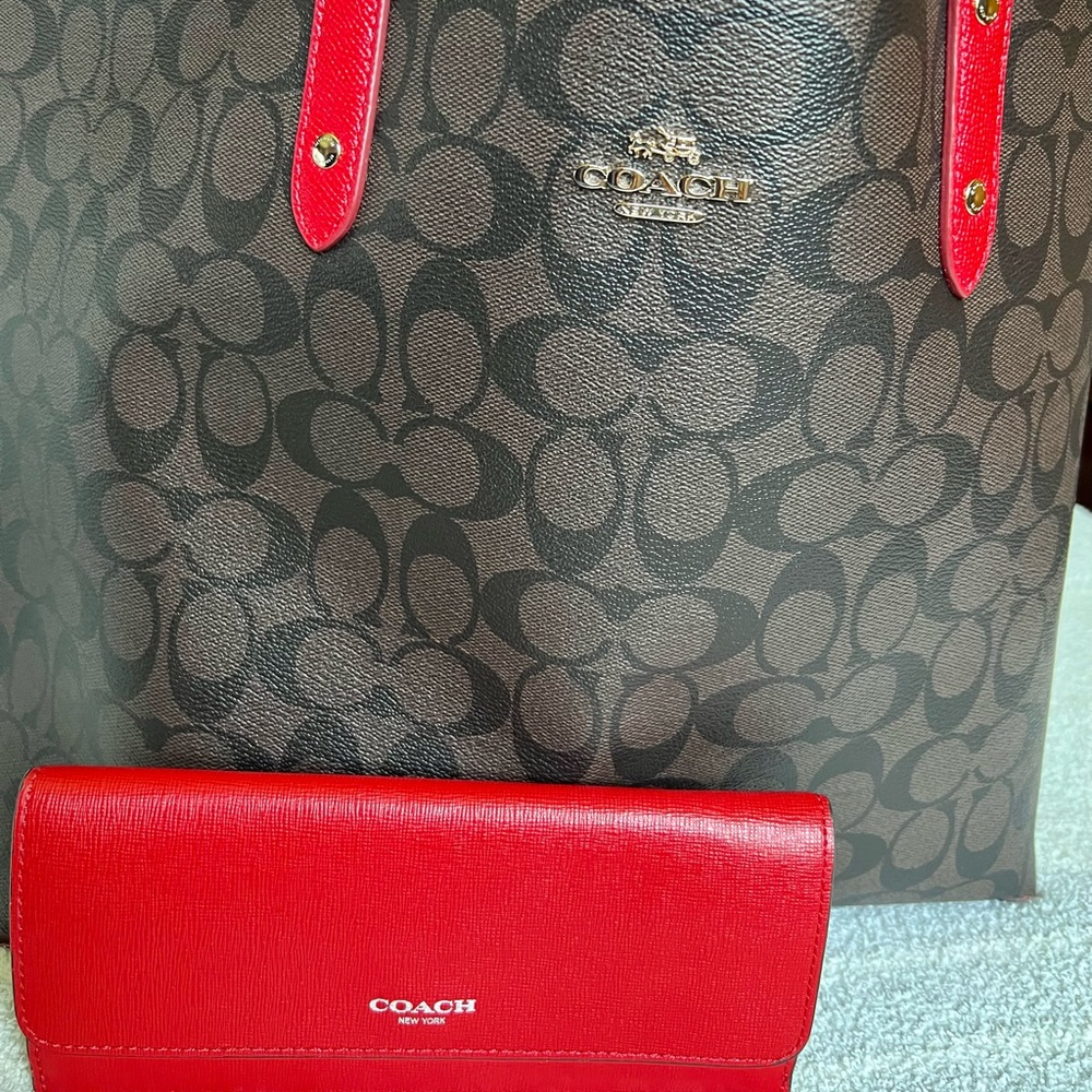 Coach Tote with Wallet